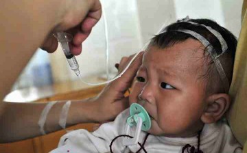 The Chinese government plans to train more pediatricians to add 140,000 more professionals in pediatric departments by 2020.