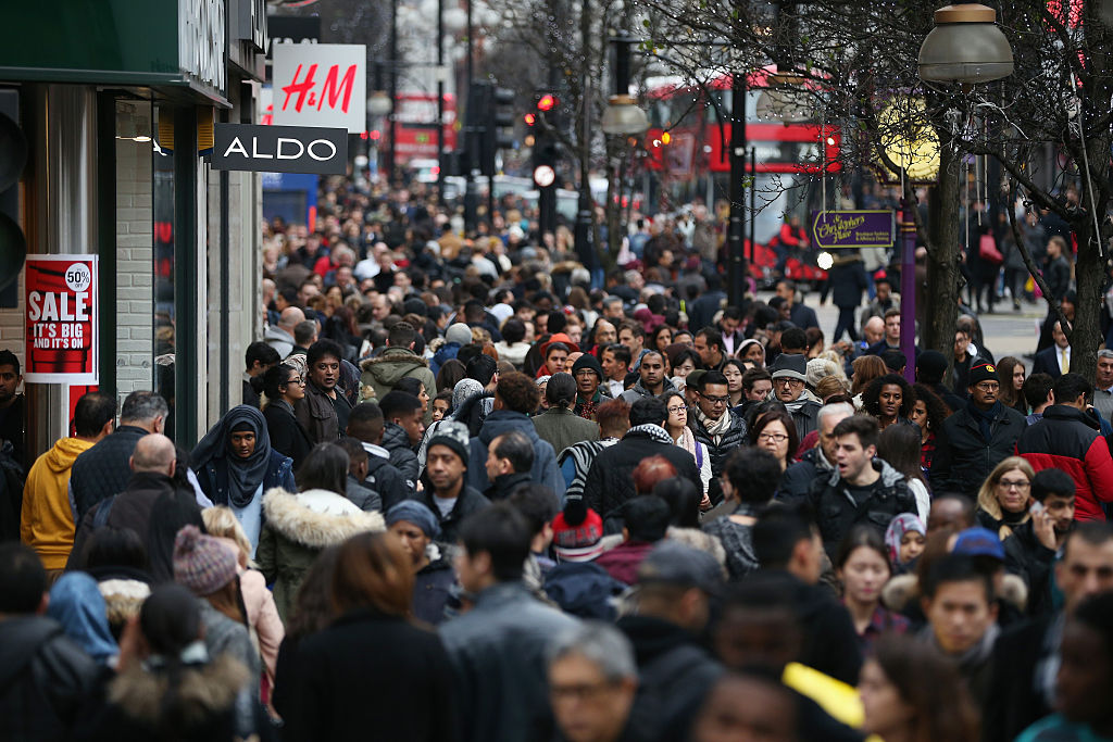 Мигранты в Лондоне. Британский иммигрант. Мигранты в Англии фото. Бедность в Англии.