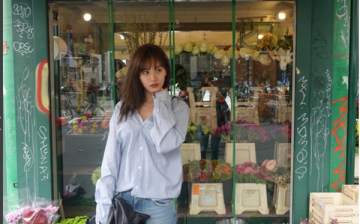 After School's Nana roam the streets while on her vacation in Milan