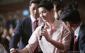 ‘Descendants of the Sun’ actor Song Joong-Ki greets fans at his fan meeting at the Kyunghee University in Seoul, South Korea on April 17.