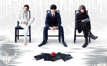 'Death Note: Light Up the New World' is an upcoming 2016 Japanese film directed by Shinsuke Sato. 