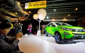 Chinese car lovers get their SUV fix with the latest models on display at the Beijing Auto Show.