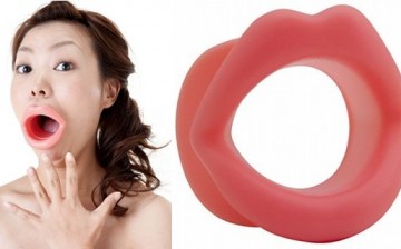 Face Slimmer Exercise Mouthpiece is an anti-aging, anti-wrinkle and muscle care beauty device made by Japan Trend Shop.