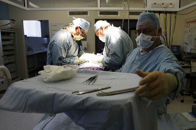 Birmingham Hospital Conducts Kidney Transplant