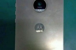 Leaked metal-wrapped Moto X 2016 with Smart Connector or Rear Speaker Grill