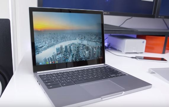 Google's Chromebook Pixel 2 will be able to download and run Android apps soon