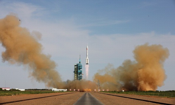 China launches Shenzhou X.