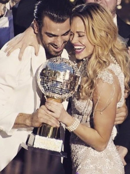 Nyle DiMarco and Peta Murgatroyd won the Mirrorball trophy at the "Dancing with the Stars" Season 22 finale.