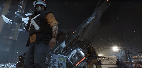 "Tom Clancy's The Division" enemies called the Rikers take over the Columbia Circle and loot a downed helicopter.