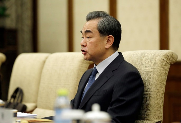 Chinese Foreign Minister Wang Yi lectures Canadian reporter on human rights question.