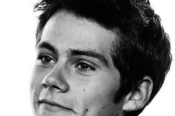 Due to Dylan O'Brien's severe injuries, the Maze Runner: Death Cure's production is on hold.