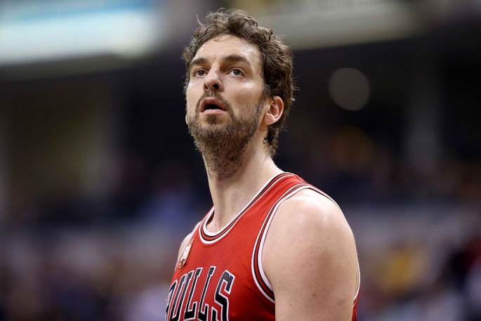 Pau Gasol #16 of the Chicago Bulls watches the action during the game against the Indiana Pacers at Bankers Life Fieldhouse on March 29, 2016 in Indianapolis, Indiana.