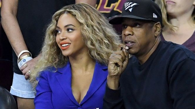 Beyonce and Jay Z during the NBA Finals