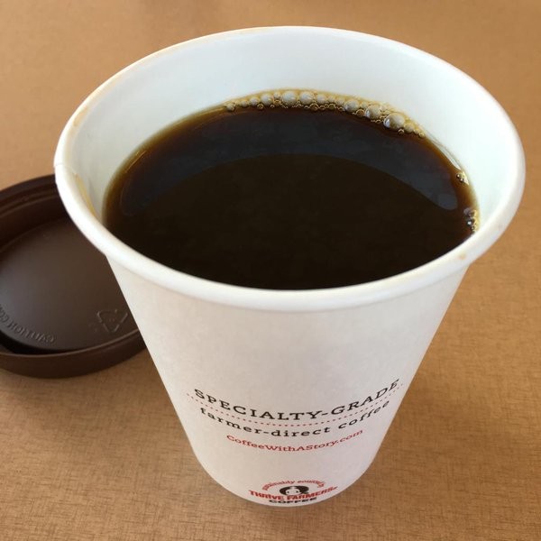 Scientists said that coffee does not cause cancer, unlike previously thought, but drinking it very hot might be another case.