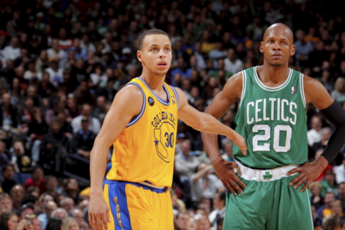 Ray Allen being guarded by Stephen Curry during Warrior, Celtics game.