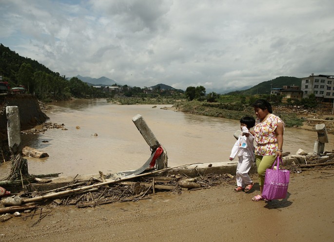Typhoon Nepartak leaves devastation in Fujian.