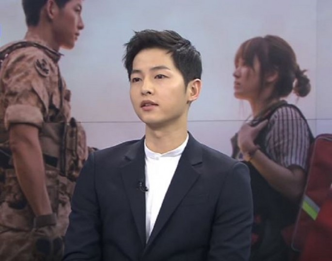 'Running Man' cast member Kim Jong Kook praises Song Joong Ki for his growing popularity.