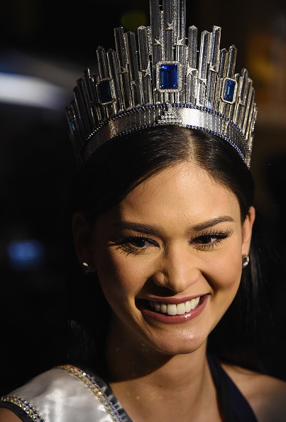 Miss Universe Pia Wurtzbach met with President Rodrigo Duterte to talk about plans of the Philippines hosting the next pageant.