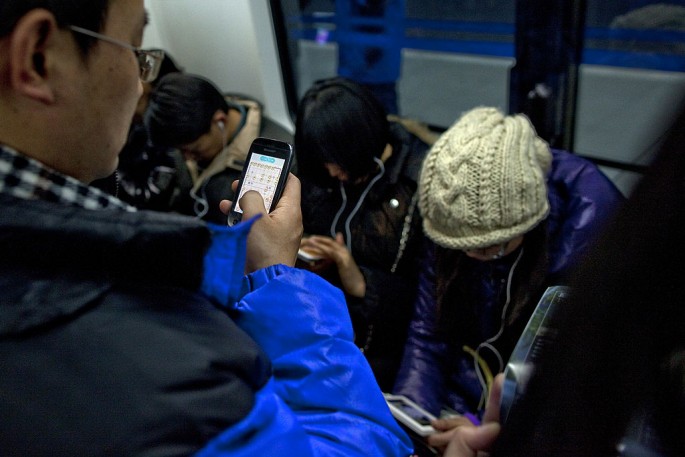 Smartphone users in China contribute to the surge in mobile game revenue in the country.