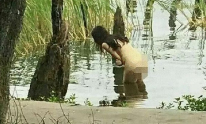 Stolen Shots of Nude Chinese Woman