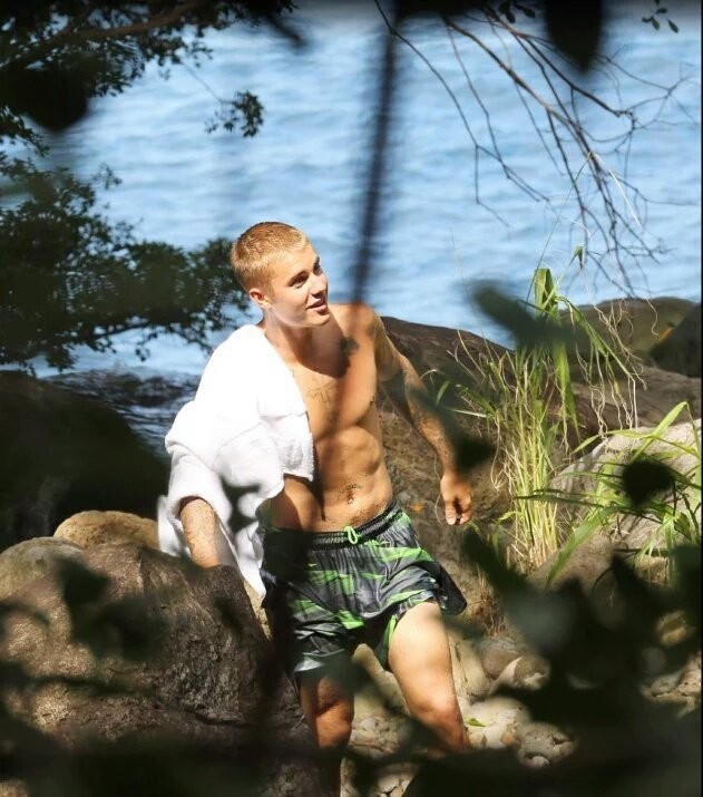 Justin Bieber Hawaii Vacation
