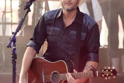 Blake Shelton performs on NBC's 'Today' at Rockefeller Plaza on August 5, 2016 in New York City.