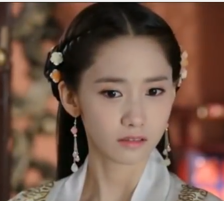South Korean actress Im Yoona stars in Chinese drama "God of War, Zhao Yun."  