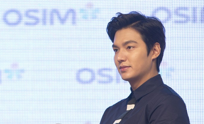 Korean singer/actor Lee Min-Ho attends a press conference for a commercial event on September 11, 2014 in Taipei, Taiwan. 