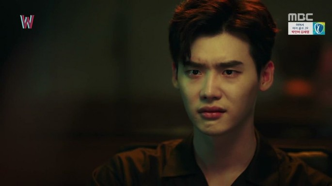Actor Lee Jong Suk portrays the cartoon character Kang Chul in the MBC drama 'W.'