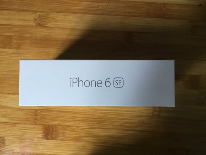 'iPhone 6 SE' Box 