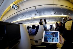 Chinese passengers may soon be able to use smartphones aboard commercial flights. 