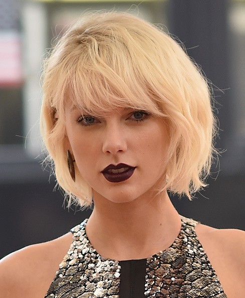 Award-winning Singer-Songwriter Taylor Swift 