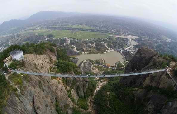 Hunan's glass bridge draws more than 10,000 tourists a day.