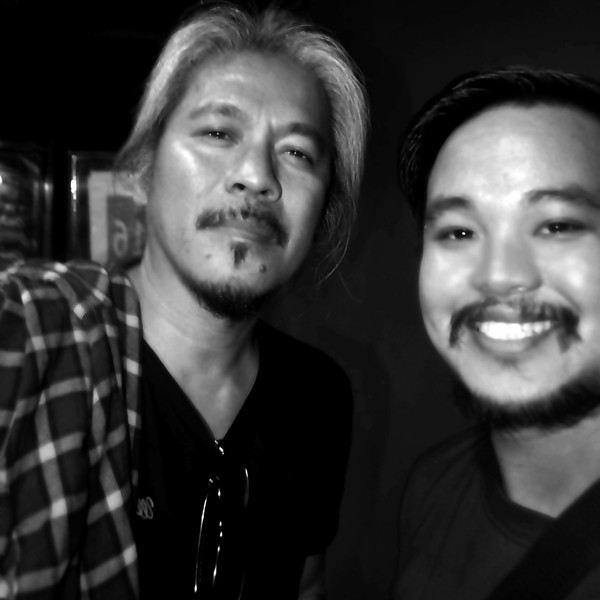 Yibada editor Conan Altatis takes a selfie with 'The Woman Who Left' director Lav Diaz after watching Brillante Mendoza's 'Ma' Rosa.' 