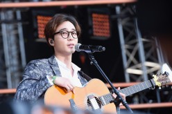 Singer-songwriter Roy Kim performs onstage during Global Citizen 2015 Earth Day on National Mall to end extreme poverty and solve climate change on April 18, 2015 in Washington, DC.