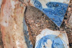 Fragments of ancient Chinese porcelain were found at the Port of Acapulco.