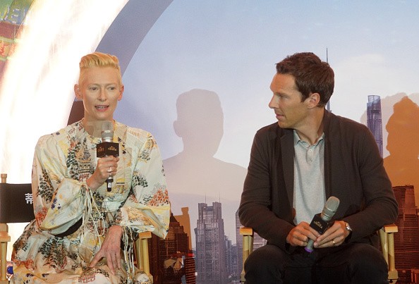 Tilda Swinton and Benedict Cumberbatch appeared at a press conference in Shanghai for "Dr. Strange."