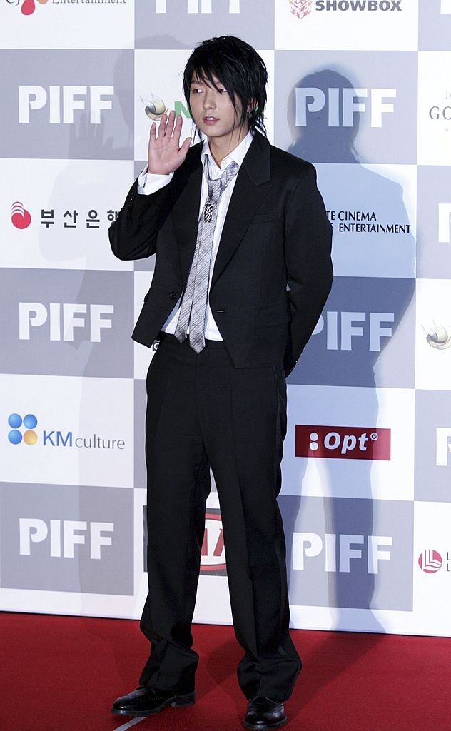 Lee Joon Gi arrives at the opening ceremony of the Pusan International Film Festival (PIFF) on October 12, 2006 in Pusan, South Korea.