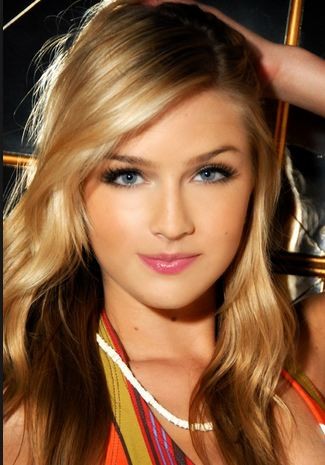 miss-usa-cassidy-wolf-victim-of-blackshades-malware-jpg.jpg