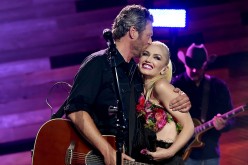 Singers Blake Shelton (L) and Gwen Stefani perform on the Honda Stage at the iHeartRadio Theater on May 9, 2016 in Burbank, California.