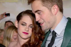 Kristen Stewart and Robert Pattinson arrive at the premiere of 'The Twilight Saga: Breaking Dawn - Part 2' at Nokia Theatre L.A. Live on November 12, 2012 in Los Angeles, California. 