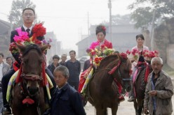 'Golden Week' Promotes Wedding Business