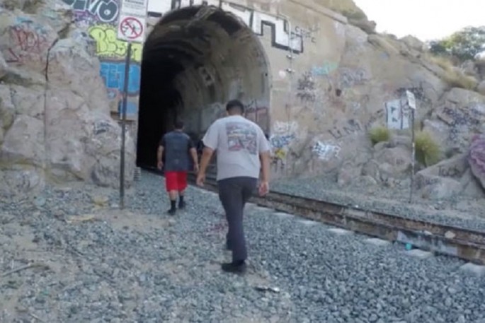 Train Tunnel Daredevils