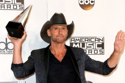 Singer-songriter Tim McGraw poses with the Favorite Country Song award in the press room during the 2016 American Music Awards at Microsoft Theater on November 20, 2016 in Los Angeles, California. 