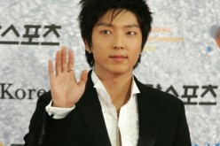 South Korean actor Lee Joon Gi arrives for the 43rd annual 'Paek Sang Art Awards' at the National theater April 25, 2007 in Seoul, South Korea.   