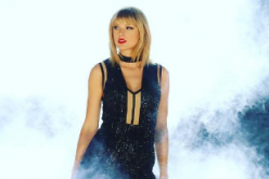 Taylor Swift celebrates Thanksgiving with squad and family