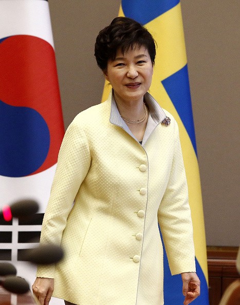 South Korena president Park Geun-Hye, arrives for meeting with Victoria, Crown Princess of Sweden (not pictured) at the presidential blue house on March 24, 2015 in Seoul, South Korea. 