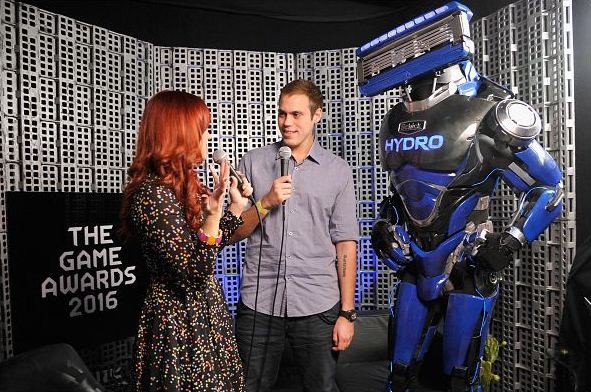 Schick Hydro's superhero, Hydrobot, backstage with Kevin van der Kooi at The Game Awards on December 1, 2016 in Los Angeles, California.