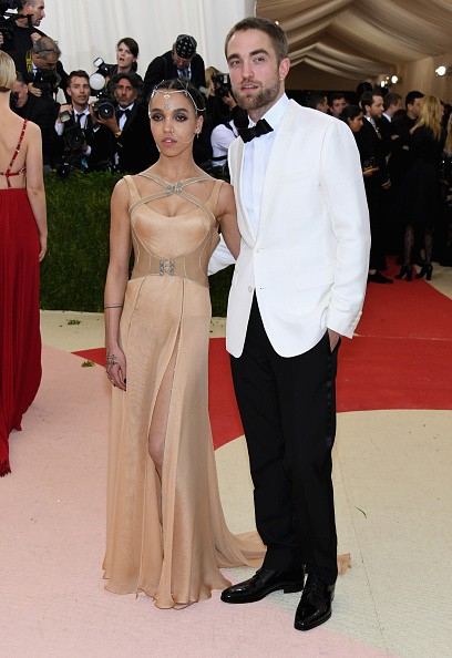 FKA Twigs and Robert Pattinson attend the 'Manus x Machina: Fashion In An Age Of Technology' Costume Institute Gala at Metropolitan Museum of Art on May 2, 2016 in New York City. 