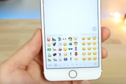 iOS 10.2 beta version with new emojis running on a iPhone.